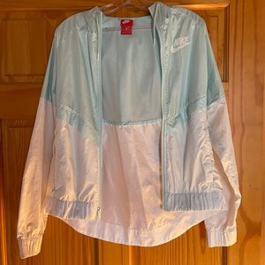 Nike Women's windbreaker